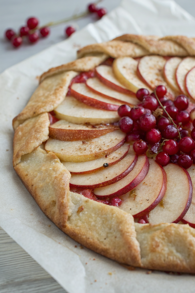 Shortbread Pie with Berry and Apple Filling